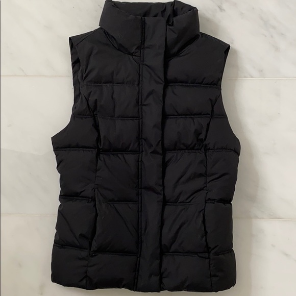 GAP Jackets & Blazers - GAP black vest